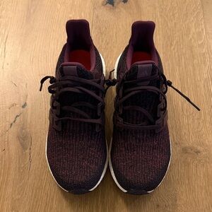 adidas Ultra Boost - Men’s 8.5 - Maroon and Black Knit Athletic Sneakers